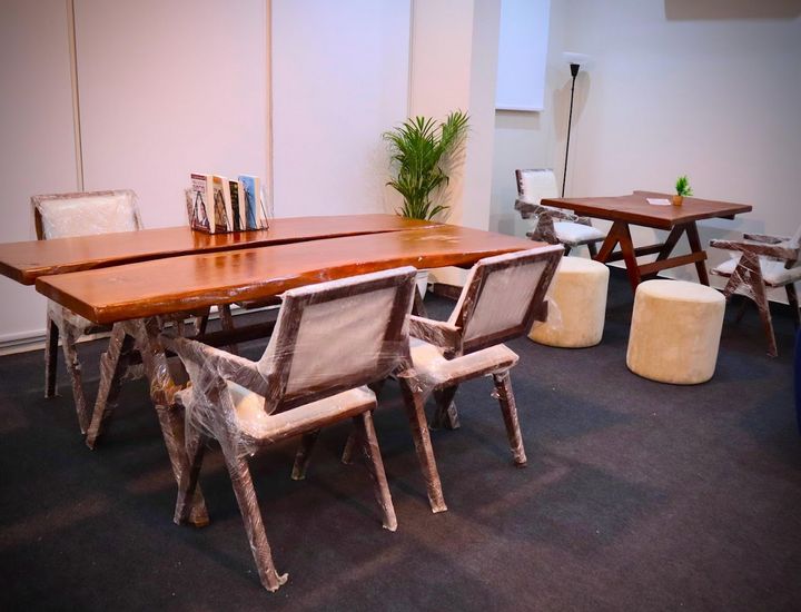White Collar Coworks